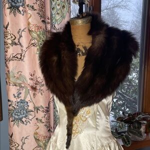 Elegant Brown Fur Stole